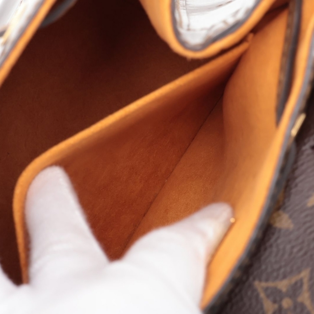 Authentic Louis Vuitton Vernis × Monogram Hot Spring - Picture 5 of 11